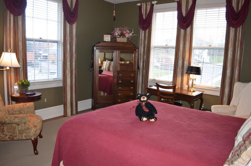 The Collins House Inn Marion Extérieur photo