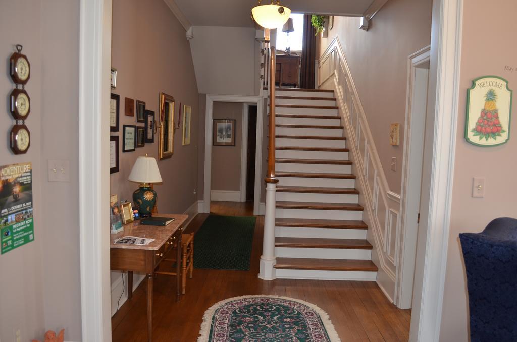 The Collins House Inn Marion Extérieur photo